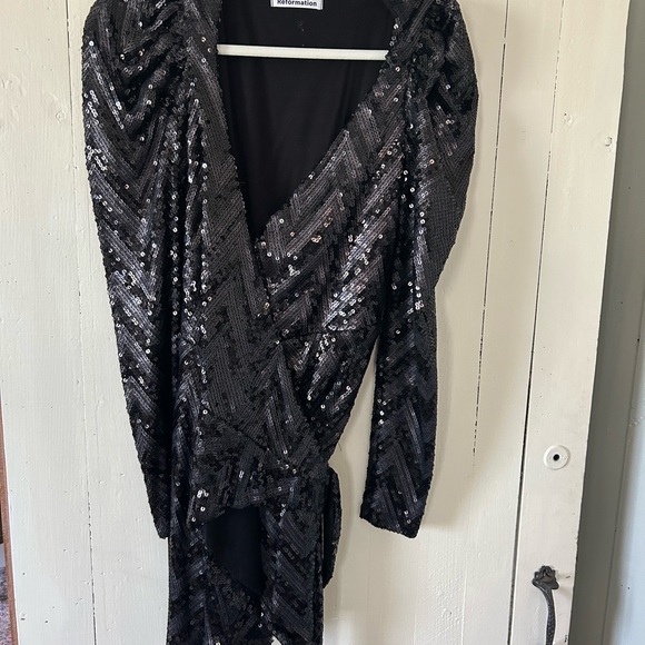 Reformation Ireland Mini Black Chevron Two-tone Sequin Wrap Dress (S) - Picture 15 of 16